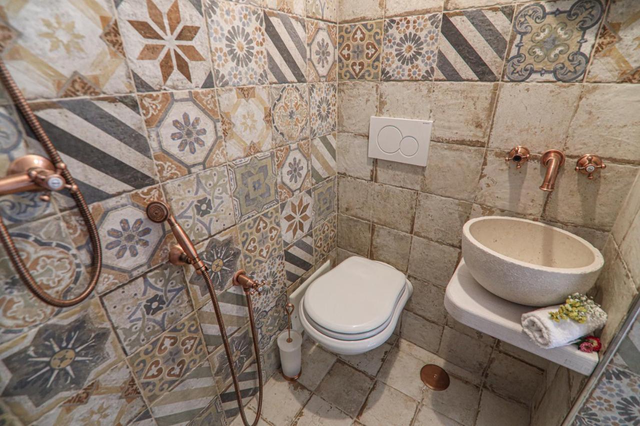 Domus Petra 104 Bed & Breakfast Ceglie Messapica Bagian luar foto