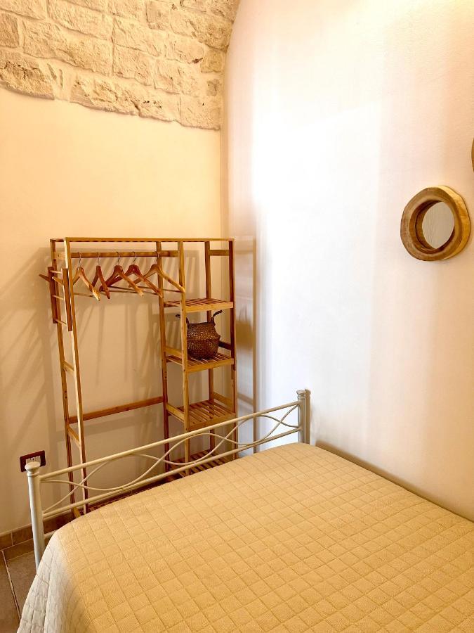 Domus Petra 104 Bed & Breakfast Ceglie Messapica Bagian luar foto